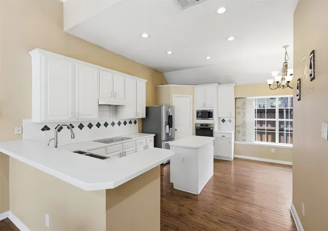 Photo 3 of Single family home for sale at 5205 Teddington Park Dr, Plano, TX 75023 | MLS# 21338261 | Listing updated on 2026-09-08