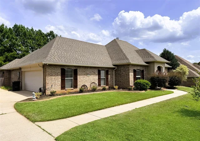 Photo 2 of Single family home for sale at 1737 Turning Leaf Trl, Haughton, LA 71037 | MLS# 21347360 | Listing updated on 2026-09-09