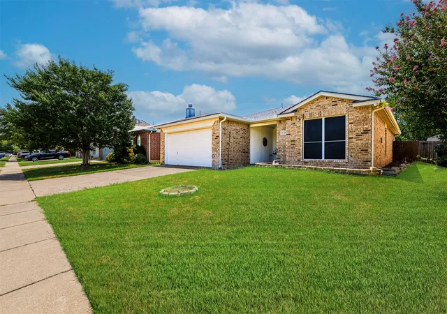 Photo 24 of Single family home for sale at 8736 Trinity Vista Trl, Hurst, TX 76053 | MLS# 21345986 | Listing updated on 2026-08-01