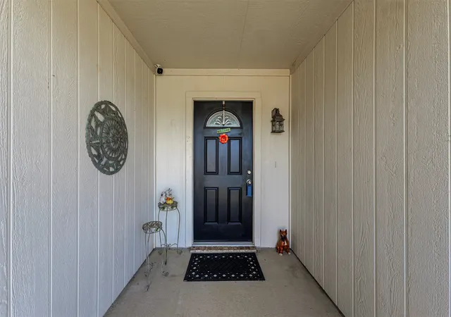 Photo 2 of Single family home for sale at 8736 Trinity Vista Trl, Hurst, TX 76053 | MLS# 21345986 | Listing updated on 2026-08-01