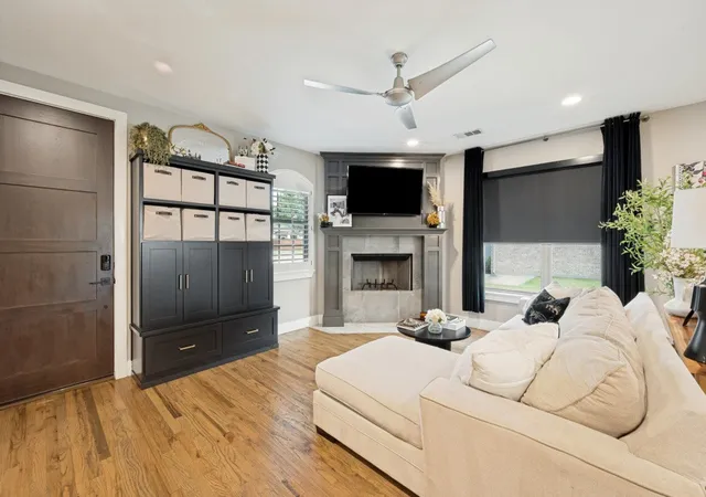 Photo 4 of Single family home for sale at 551 Chandler Ct, Pilot Point, TX 76258 | MLS# 21346612 | Listing updated on 2026-09-06