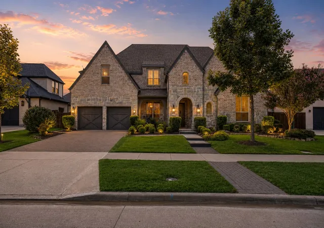 Photo 1 of Sale Pending at 6166 Loxton Blvd, Frisco, TX 75034 | MLS# 21345543 | Listing updated on 2026-10-22
