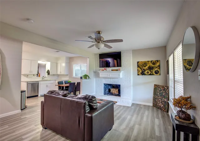 Photo 3 of Single family home for sale at 1101 Redoak Dr, Quinlan, TX 75474 | MLS# 21347342 | Listing updated on 2026-08-01