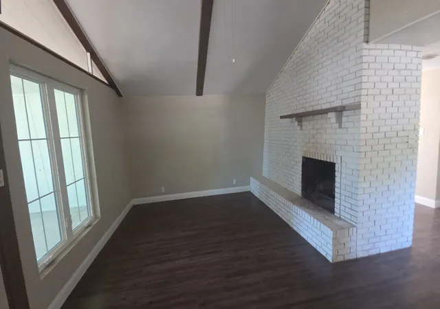 Photo 3 of Sale Pending at 1301 Pelican Cir, Azle, TX 76020 | MLS# 21347504 | Listing updated on 2026-09-27
