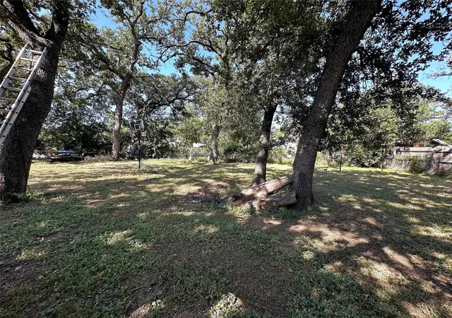 Photo 3 of Single family home for sale at 1809 12Th St, Brownwood, TX 76801 | MLS# 21336455 | Listing updated on 2026-08-01