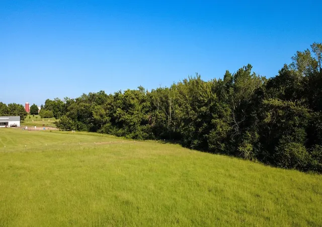 Photo 3 of Land for sale at 0000 S Broadway St, Sulphur Springs, TX 75482 | MLS# 21344331 | Listing updated on 2026-08-01