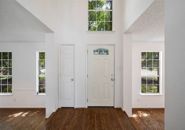 Photo 3 of Sale Pending at 7122 Don Gomez Ln, Garland, TX 75043 | MLS# 21347306 | Listing updated on 2026-09-25