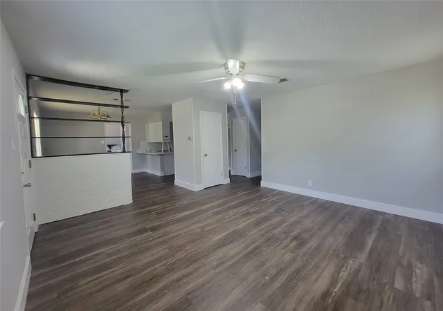 Photo 2 of Sale Pending at 829 E Mustang St, Crowley, TX 76036 | MLS# 21340038 | Listing updated on 2026-09-17