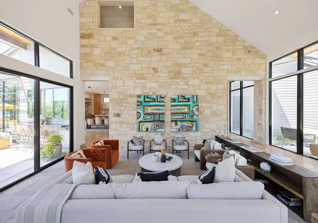 Photo 3 of Mansion for sale at 13580 Blue Sky Dr, Malakoff, TX 75148 | MLS# 21341548 | Listing updated on 2026-08-01