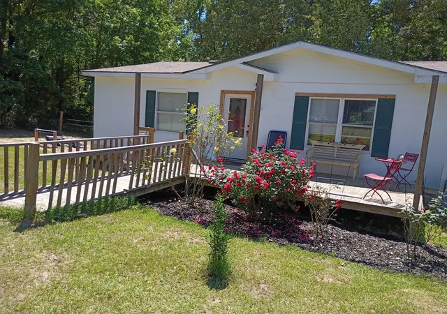 Photo 2 of Manufactured home for sale at 1014 County Road 3226, Quitman, TX 75783 | MLS# 21347567 | Listing updated on 2026-08-01