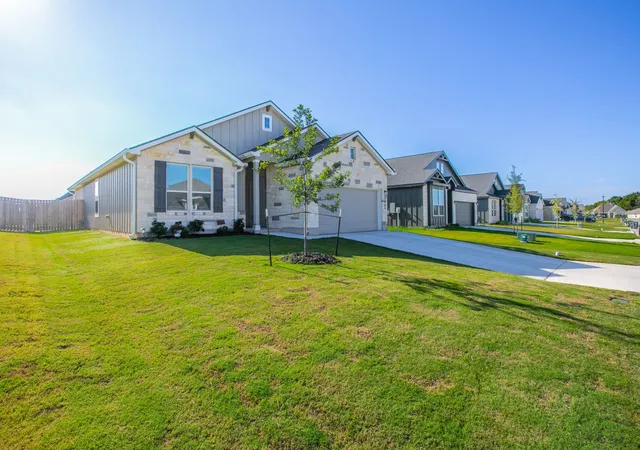 Photo 2 of Single family home for sale at 2904 Teasdale Rd, Lorena, TX 76655 | MLS# 21345058 | Listing updated on 2026-09-13