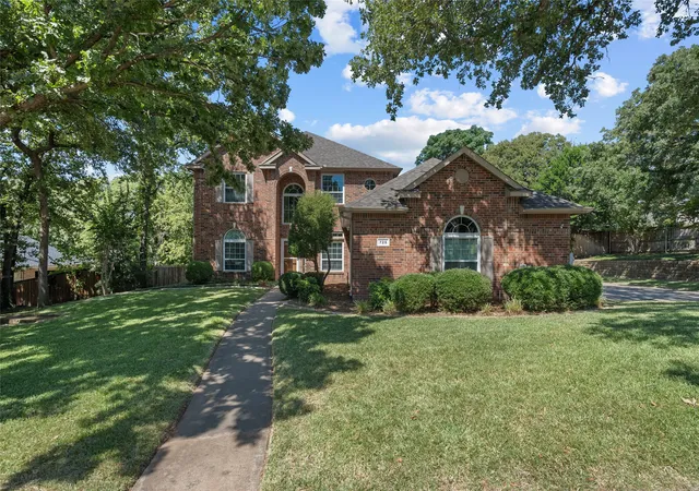 Photo 1 of Single family home for sale at 725 Big Horn Trl, Crowley, TX 76036 | MLS# 21346435 | Listing updated on 2026-09-10