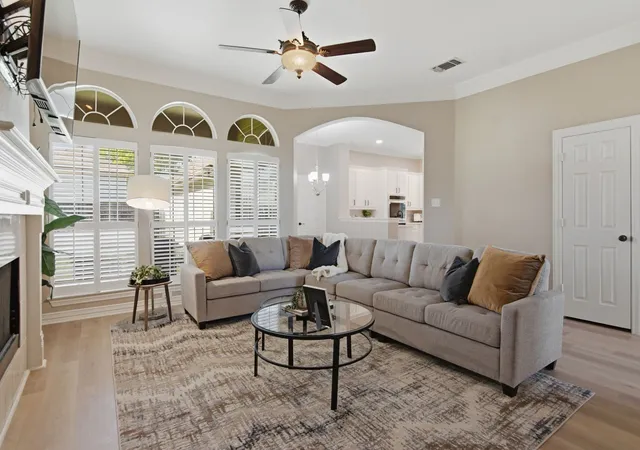 Photo 4 of Single family home for sale at 94 Bremen Dr, Hurst, TX 76054 | MLS# 21347625 | Listing updated on 2026-09-13