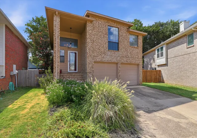 Photo 2 of Sale Pending at 1806 Cactus Cir, Lewisville, TX 75077 | MLS# 21346487 | Listing updated on 2026-09-14