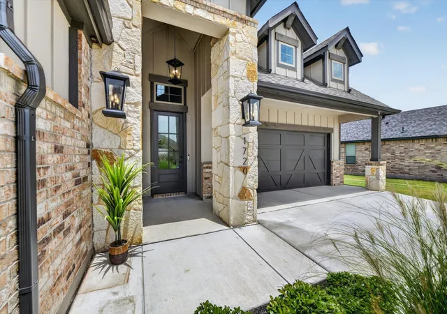 Photo 2 of Sale Pending at 1720 River Bend Rd, Burleson, TX 76028 | MLS# 21343041 | Listing updated on 2026-09-16