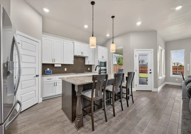 Photo 3 of Sale Pending at 1720 River Bend Rd, Burleson, TX 76028 | MLS# 21343041 | Listing updated on 2026-09-16