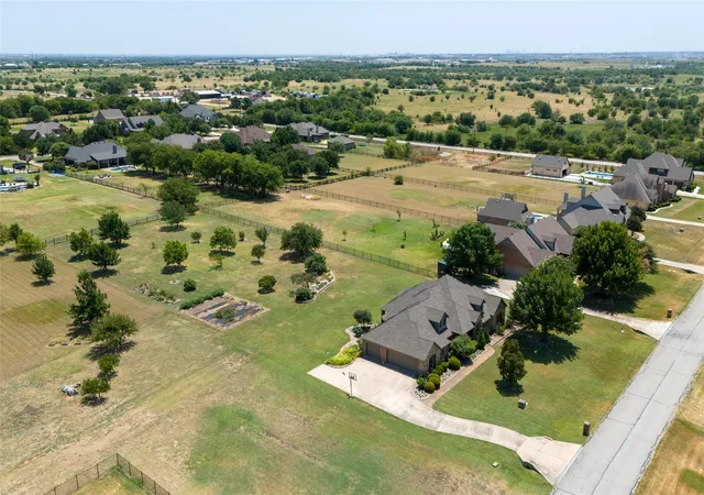 Photo 2 of Single family home for sale at 11082 Sarah Ln, Fort Worth, TX 76179 | MLS# 21347459 | Listing updated on 2026-09-11