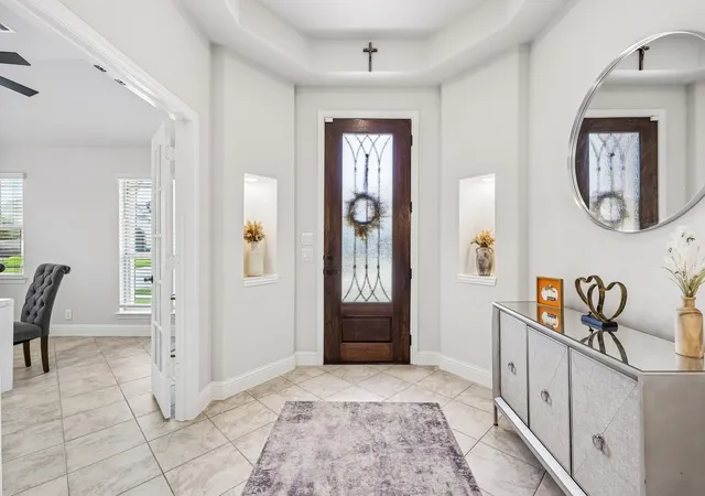 Photo 4 of Single family home for sale at 121 Claywood Dr, Glenn Heights, TX 75154 | MLS# 21341852 | Listing updated on 2026-08-02