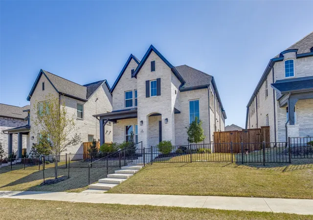 Photo 2 of Single family home for sale at 15626 Kestrel Mews, Frisco, TX 75035 | MLS# 21347602 | Listing updated on 2026-09-12