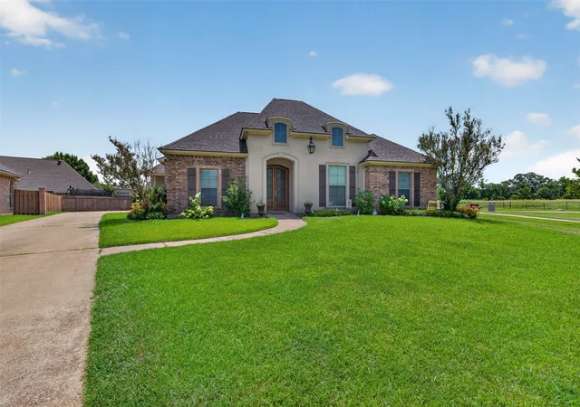 Photo 1 of Sale Pending at 9365 S Plaquemine Dr, Shreveport, LA 71115 | MLS# 21346756 | Listing updated on 2026-08-02