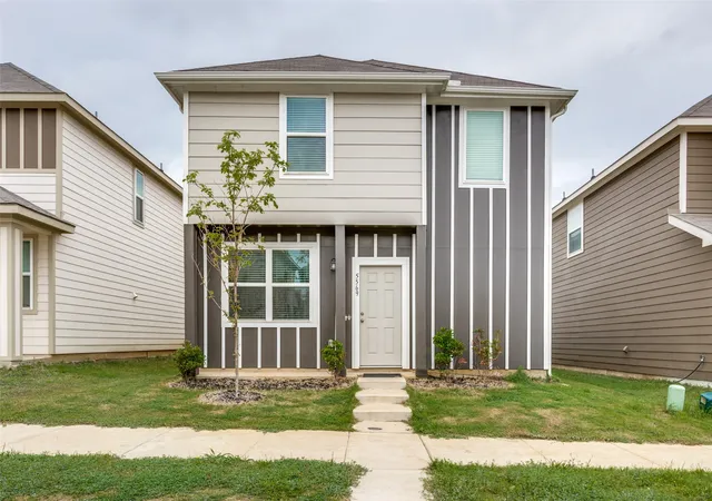 Photo 1 of Single family home for sale at 5569 Willamette Dr, Fort Worth, TX 76119 | MLS# 21347709 | Listing updated on 2026-08-02