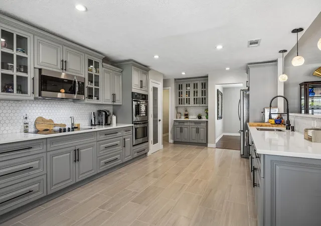 Photo 3 of Single family home for sale at 502 Cashmere Dr, Garland, TX 75041 | MLS# 21344094 | Listing updated on 2026-10-04