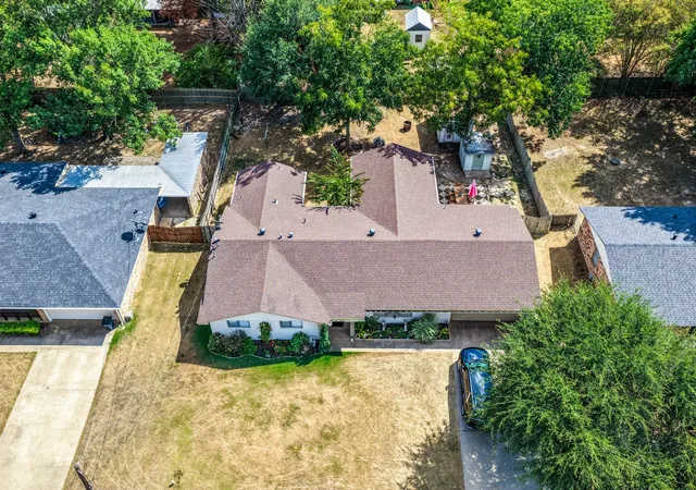 Photo 1 of Single family home for sale at 708 Lee St, Sulphur Springs, TX 75482 | MLS# 21347403 | Listing updated on 2026-09-10