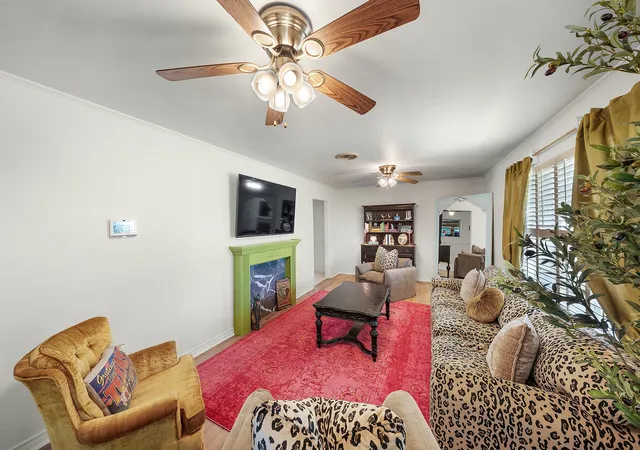 Photo 3 of Single family home for sale at 708 Lee St, Sulphur Springs, TX 75482 | MLS# 21347403 | Listing updated on 2026-09-10