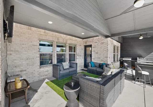 Photo 3 of Single family home for sale at 3817 Turpin Dr, Mc Kinney, TX 75071 | MLS# 21347746 | Listing updated on 2026-09-10