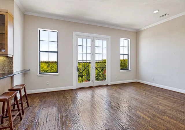Photo 3 of Townhouse for sale at 1132 Hemingway Ln, Irving, TX 75063 | MLS# 21347656 | Listing updated on 2026-09-11