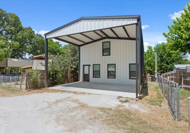 Photo 3 of Single family home for sale at 108 Pr 127, Whitney, TX 76692 | MLS# 21347797 | Listing updated on 2026-09-12
