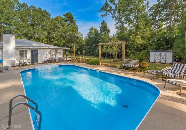 Photo 2 of Single family home for sale at 522 N Main St, Heflin, LA 71039 | MLS# 21347837 | Listing updated on 2026-09-09