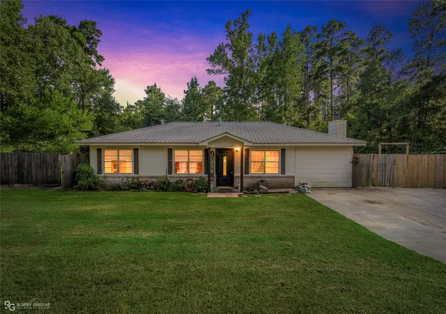 Photo 3 of Single family home for sale at 522 N Main St, Heflin, LA 71039 | MLS# 21347837 | Listing updated on 2026-09-09