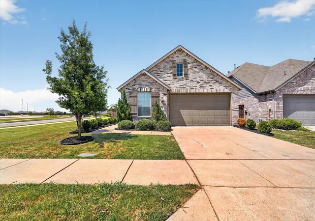 Photo 1 of Single family home for sale at 2832 Lolita Wy, Forney, TX 75126 | MLS# 21347858 | Listing updated on 2026-09-13
