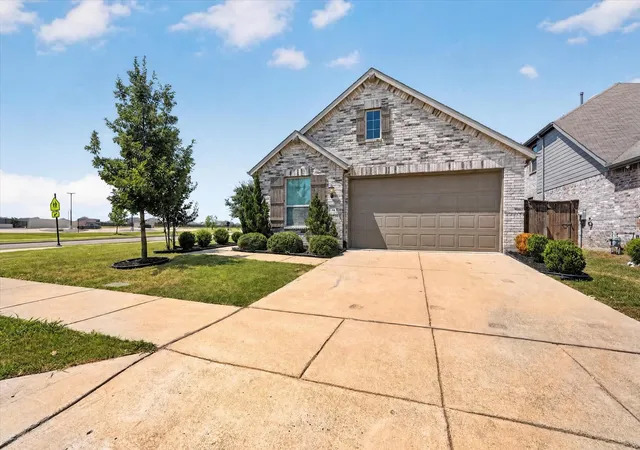 Photo 2 of Single family home for sale at 2832 Lolita Wy, Forney, TX 75126 | MLS# 21347858 | Listing updated on 2026-09-13