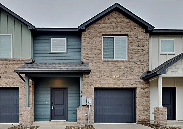 Photo 1 of Multi family home for sale at 201 Briarwood Ln, Fort Worth, TX 76140 | MLS# 21347950 | Listing updated on 2026-08-02