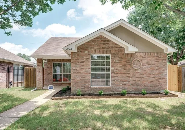Photo 2 of Single family home for sale at 2767 Oak Bend Ln, Dallas, TX 75227 | MLS# 21348002 | Listing updated on 2026-08-02