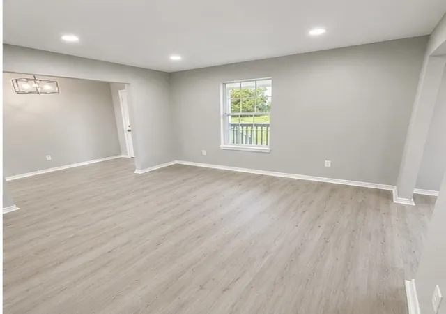 Photo 3 of Single family home for sale at 1217 S 9Th St, Corsicana, TX 75110 | MLS# 21348014 | Listing updated on 2026-08-02