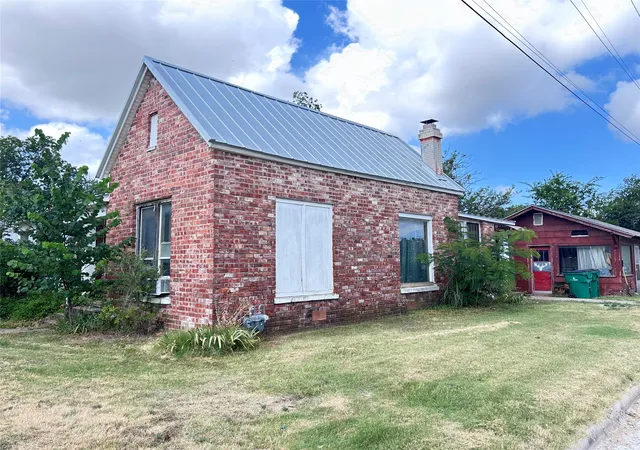 Photo 2 of Sale Pending at 360 Grafton St, Dublin, TX 76446 | MLS# 21348046 | Listing updated on 2026-10-07