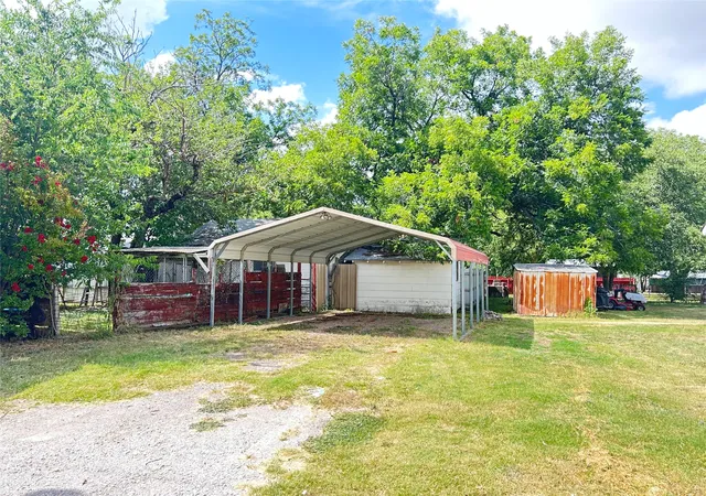 Photo 3 of Sale Pending at 360 Grafton St, Dublin, TX 76446 | MLS# 21348046 | Listing updated on 2026-10-07