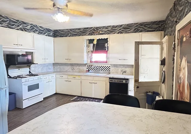 Photo 4 of Sale Pending at 360 Grafton St, Dublin, TX 76446 | MLS# 21348046 | Listing updated on 2026-10-07
