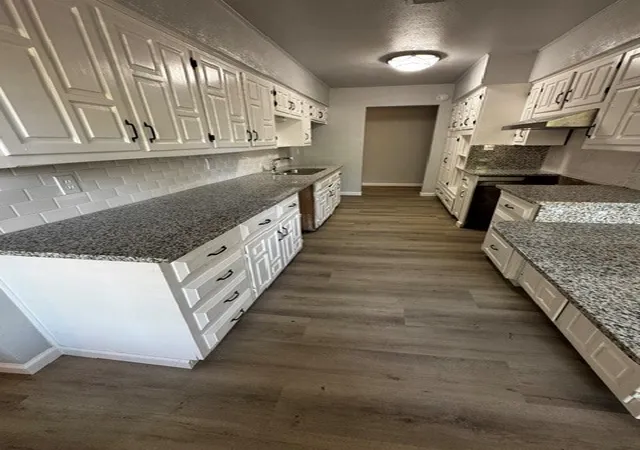 Photo 3 of Single family home for sale at 1724 Reynoldston Ln, Dallas, TX 75232 | MLS# 21348045 | Listing updated on 2026-09-24