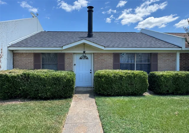 Photo 1 of Sale Pending at 5005 Longstreet Pl #42, Bossier City, LA 71112 | MLS# 21348081 | Listing updated on 2026-08-02