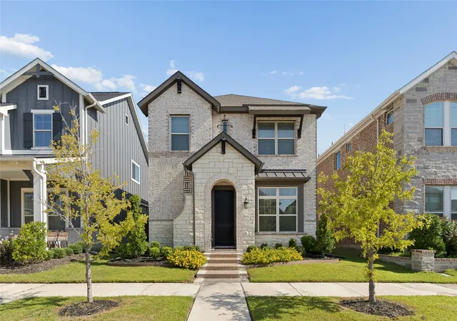 Photo 1 of Single family home for sale at 1505 Rose Willow Wy, Arlington, TX 76005 | MLS# 21348078 | Listing updated on 2026-09-14