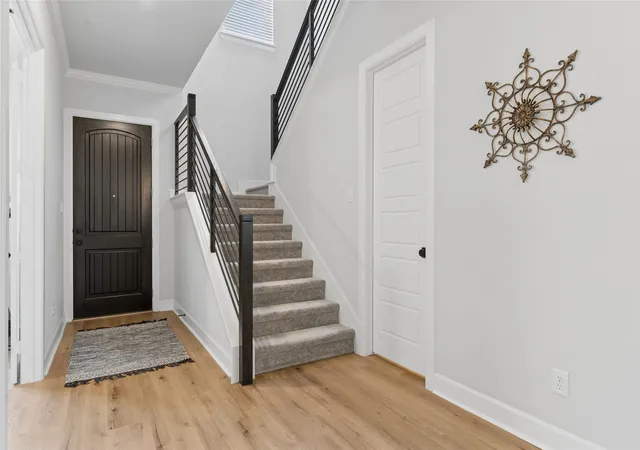 Photo 4 of Single family home for sale at 1505 Rose Willow Wy, Arlington, TX 76005 | MLS# 21348078 | Listing updated on 2026-09-14