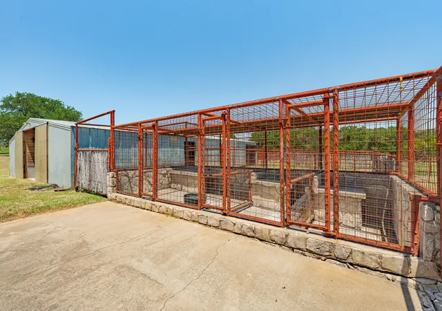 Photo 4 of House for sale at 100 - A County Road 519, Stephenville, TX 76401 | MLS# 21348123 | Listing updated on 2026-08-03