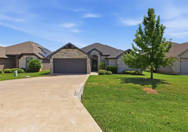 Photo 1 of Single family home for sale at 451 Silverton Dr, Granbury, TX 76049 | MLS# 21348129 | Listing updated on 2026-08-03
