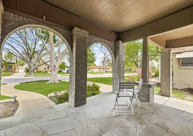 Photo 2 of Single family home for sale at 907 Monte Vista Dr, Dallas, TX 75223 | MLS# 21348271 | Listing updated on 2026-09-10