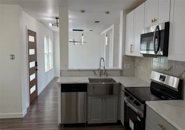 Photo 3 of Single family home for sale at 1857 Sierra Trl, Lancaster, TX 75146 | MLS# 21348395 | Listing updated on 2026-09-13