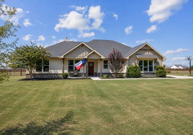 Photo 2 of Single family home for sale at 8382 Abner Rd, Terrell, TX 75161 | MLS# 21348534 | Listing updated on 2026-10-06